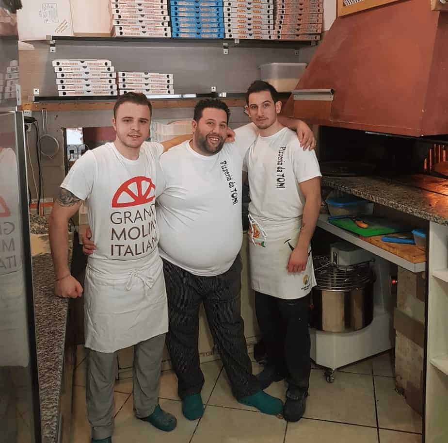 Staff-pizzeria-da-toni